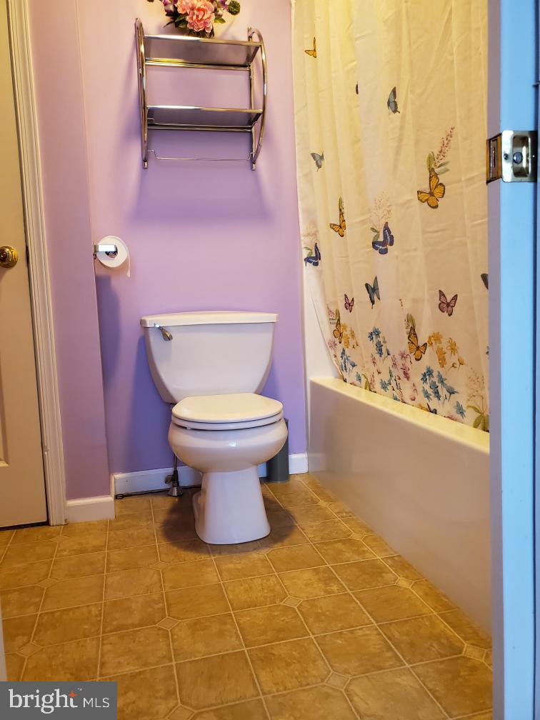 121 Foxglove Meadows Lititz, PA 17543 - Photo 8 of 14 Gallery Image 8