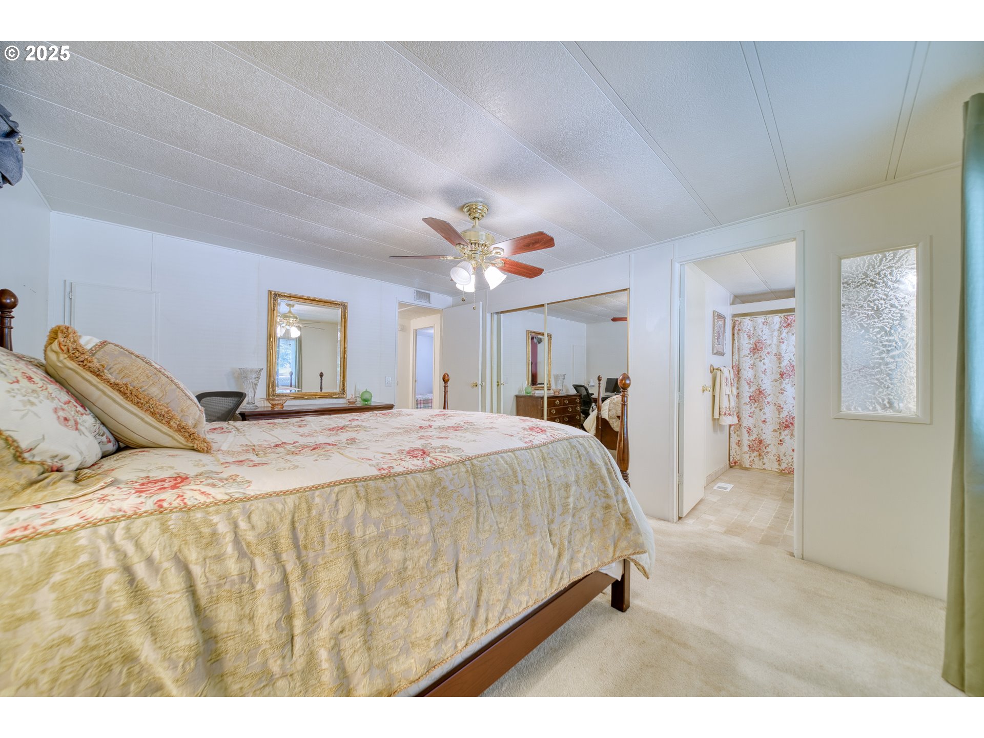 51587 Oak Grove Drive Scappoose, OR 97056 - Photo 16 of 28 Bedroom, Primary