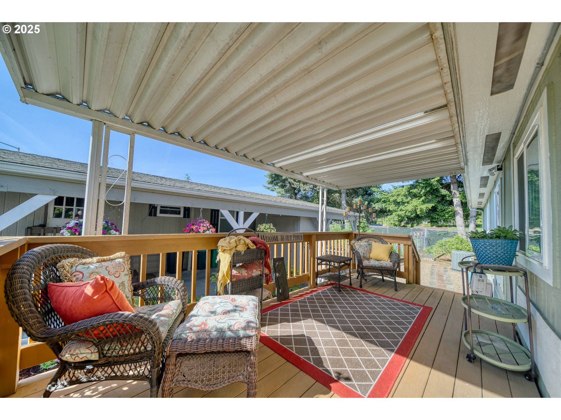 51587 Oak Grove Drive Scappoose, OR 97056 - Photo 18 of 28 Deck