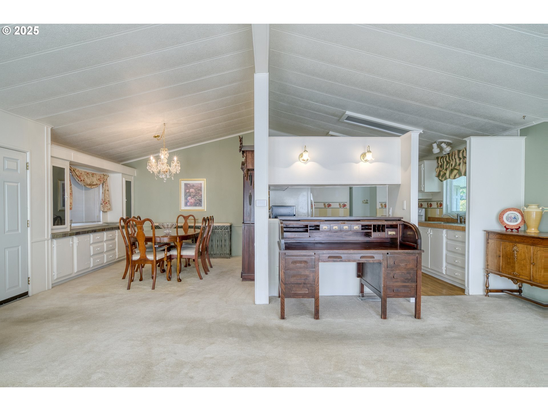 51587 Oak Grove Drive Scappoose, OR 97056 - Photo 7 of 28 Dining Room