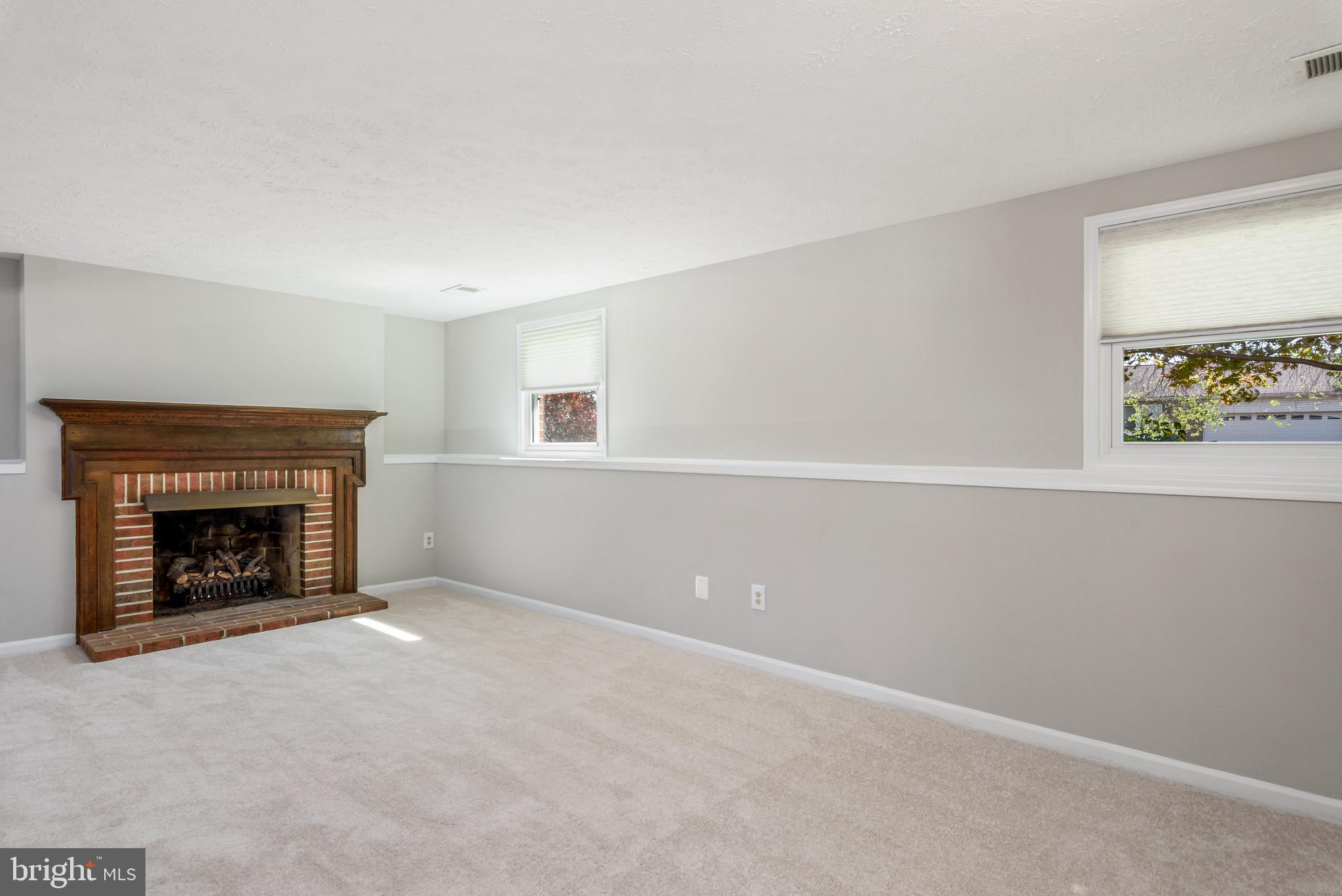 109 Rector Street Sterling, VA 20164 - Photo 22 of 34 Gallery Image 22