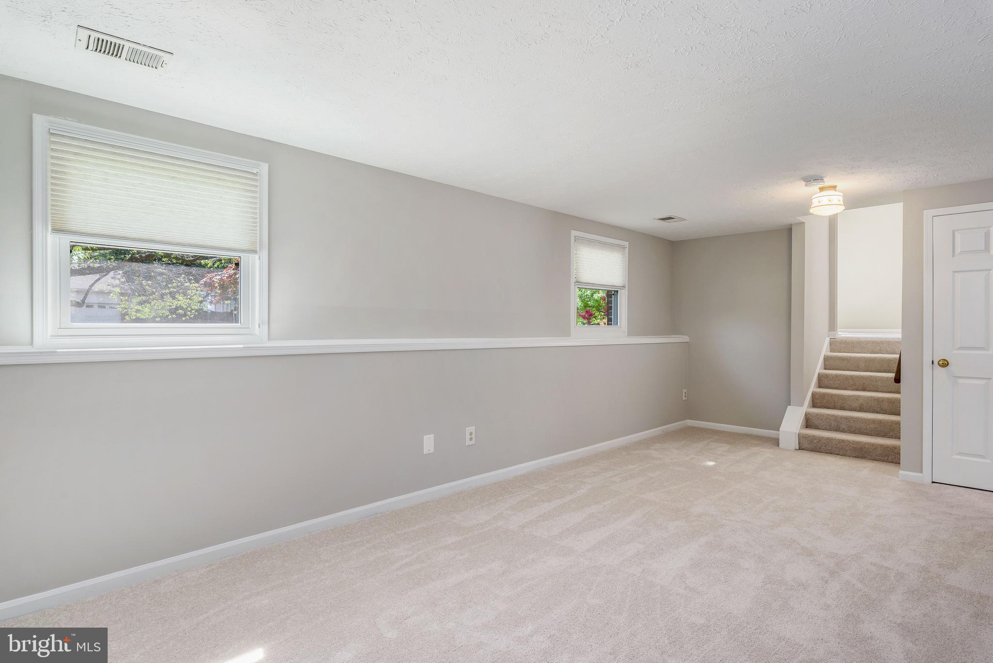 109 Rector Street Sterling, VA 20164 - Photo 24 of 34 Gallery Image 24