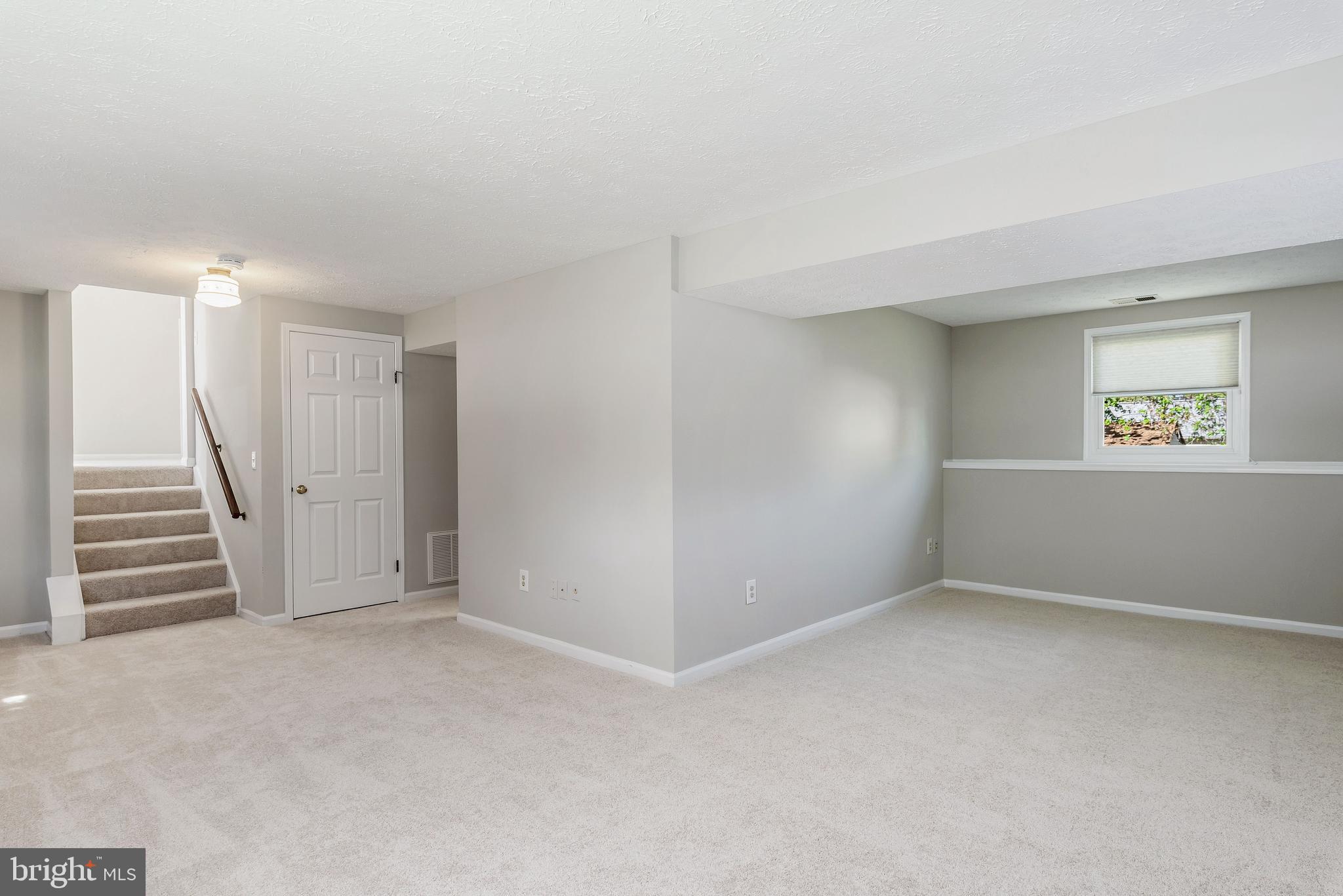 109 Rector Street Sterling, VA 20164 - Photo 25 of 34 Gallery Image 25