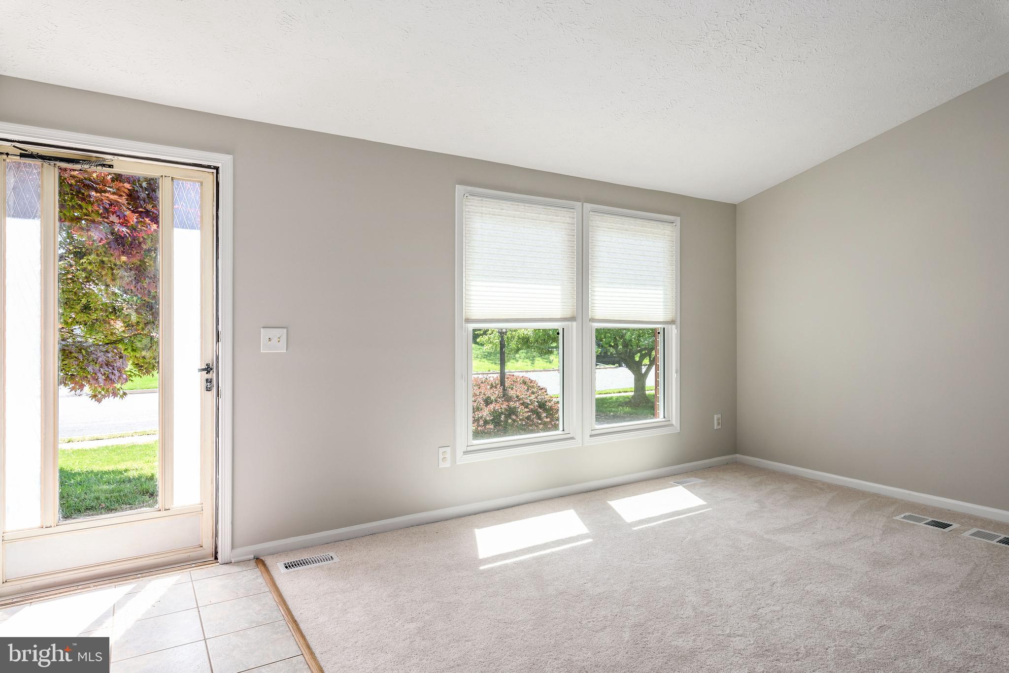 109 Rector Street Sterling, VA 20164 - Photo 7 of 34 Gallery Image 7