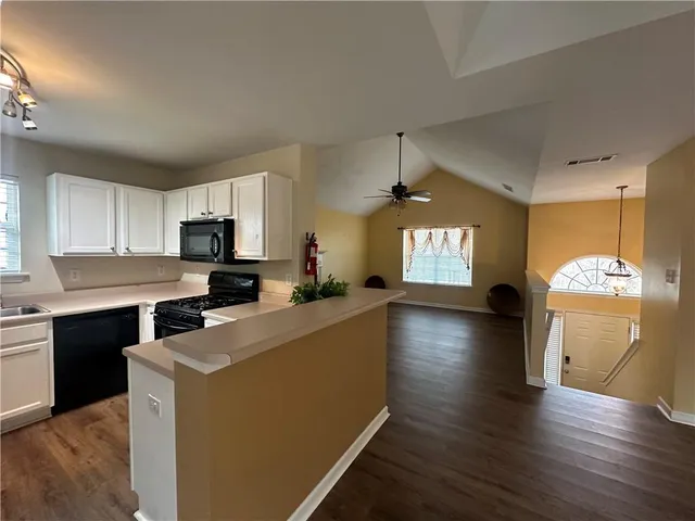 $2,400 | 1943 Oakbluff Drive, Austell, GA 30106