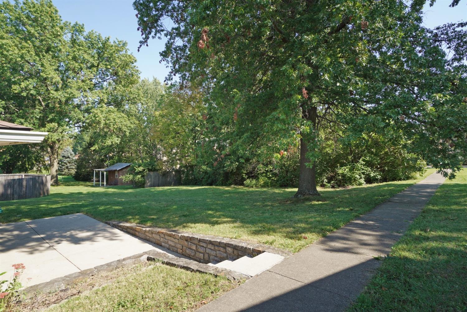 5418 Ruddy Court Cincinnati, OH 45239 - Photo 4 of 26 Gallery Image 4