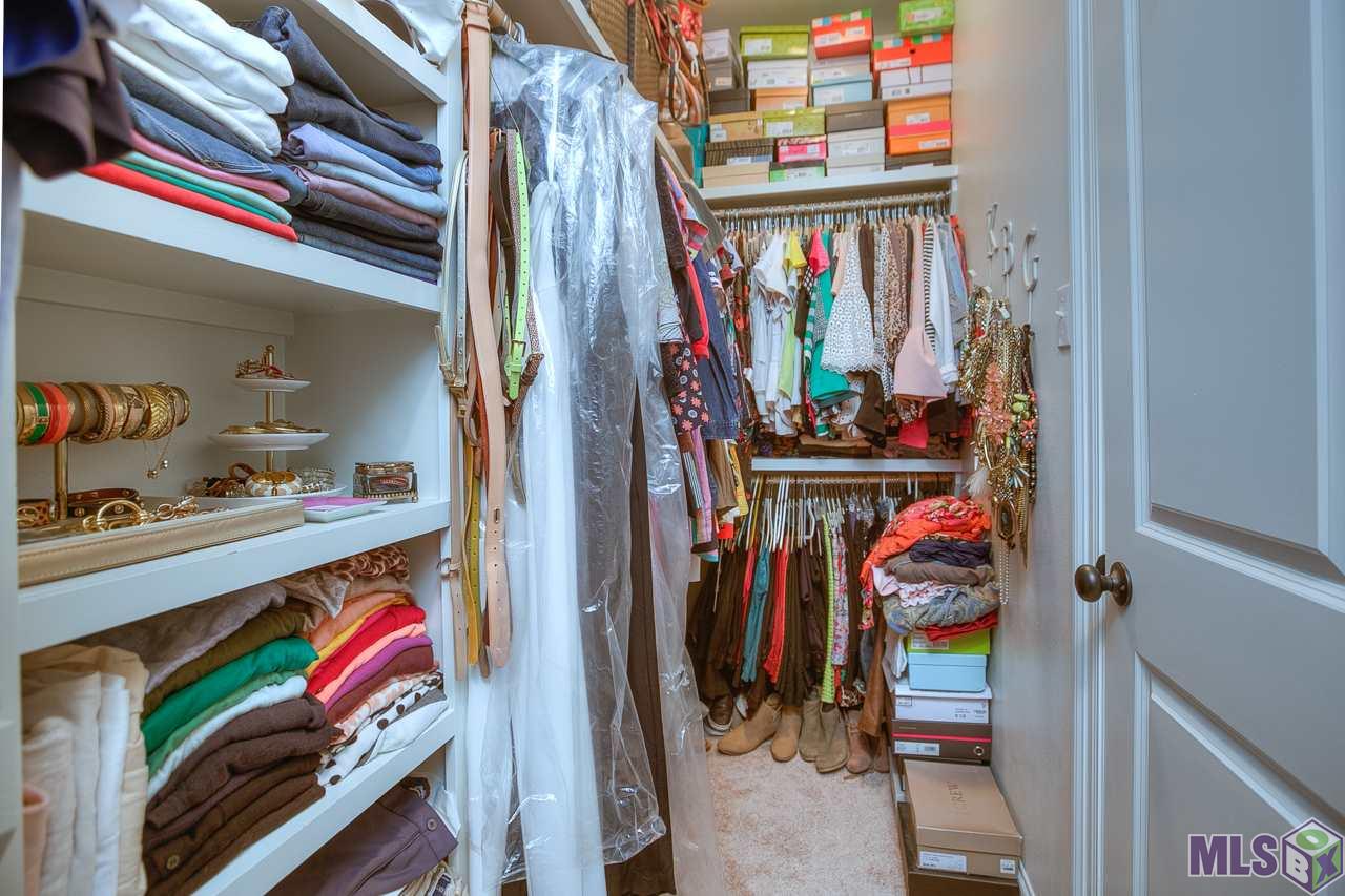 8231 Valencia Court Baton Rouge, LA 70820 - Photo 12 of 18 Large Walk-In Closet!