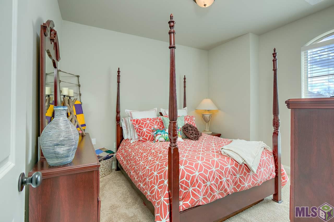 8231 Valencia Court Baton Rouge, LA 70820 - Photo 14 of 18 Additional Bedroom!