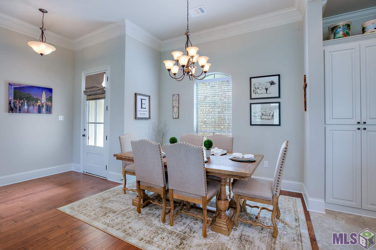 8231 Valencia Court Baton Rouge, LA 70820 - Photo 5 of 18 Dining Space!