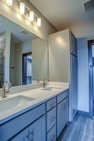 $2,550 | 58 Fern Avenue, Nashville, TN 37207