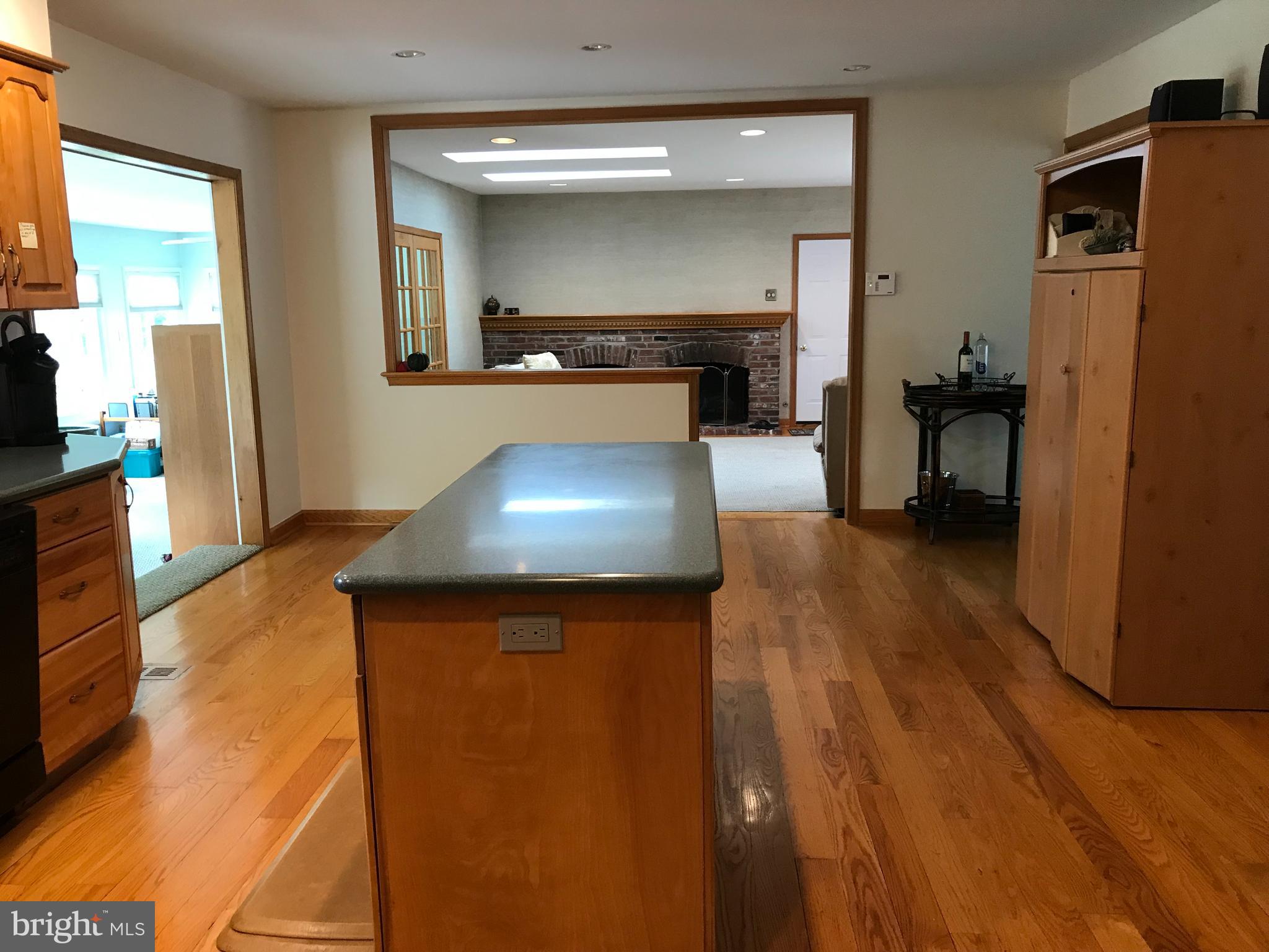 567 Nancy Road Yardley, PA 19067 - Photo 10 of 34 Kitchen