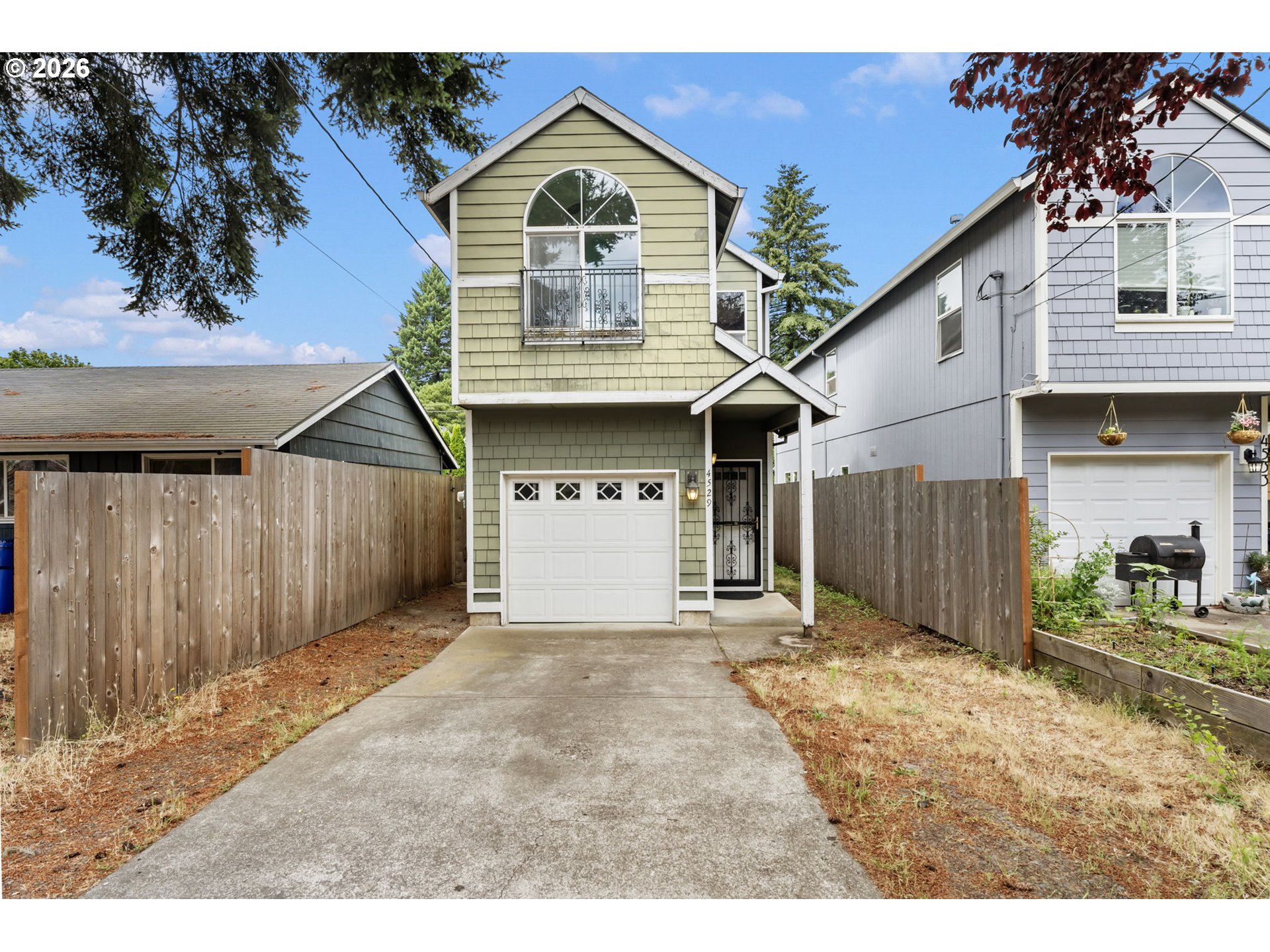 4529 Southeast Rural Street Portland, OR 97206 - Photo 3 of 32