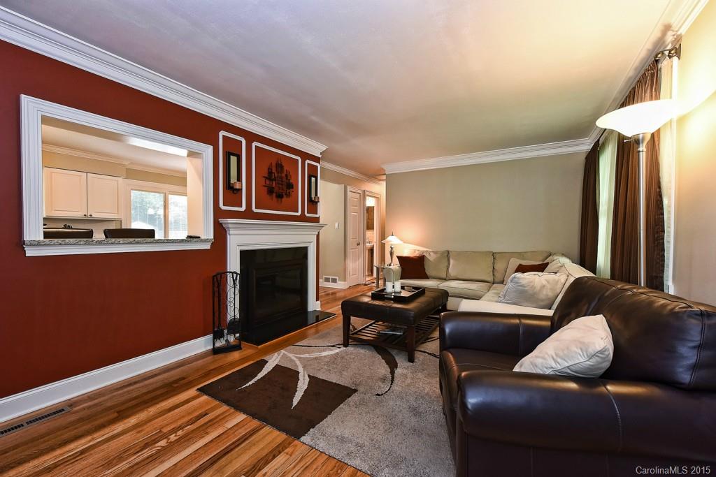 713 Lochridge Road, Unit 37 Charlotte, NC 28209 - Photo 2 of 24