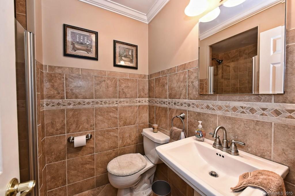 713 Lochridge Road, Unit 37 Charlotte, NC 28209 - Photo 16 of 24