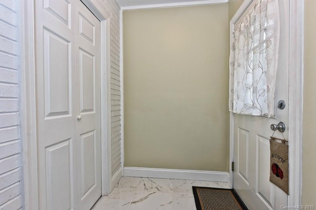 713 Lochridge Road, Unit 37 Charlotte, NC 28209 - Photo 17 of 24