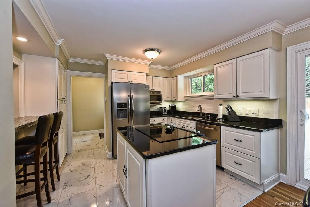 713 Lochridge Road, Unit 37 Charlotte, NC 28209 - Photo 6 of 24