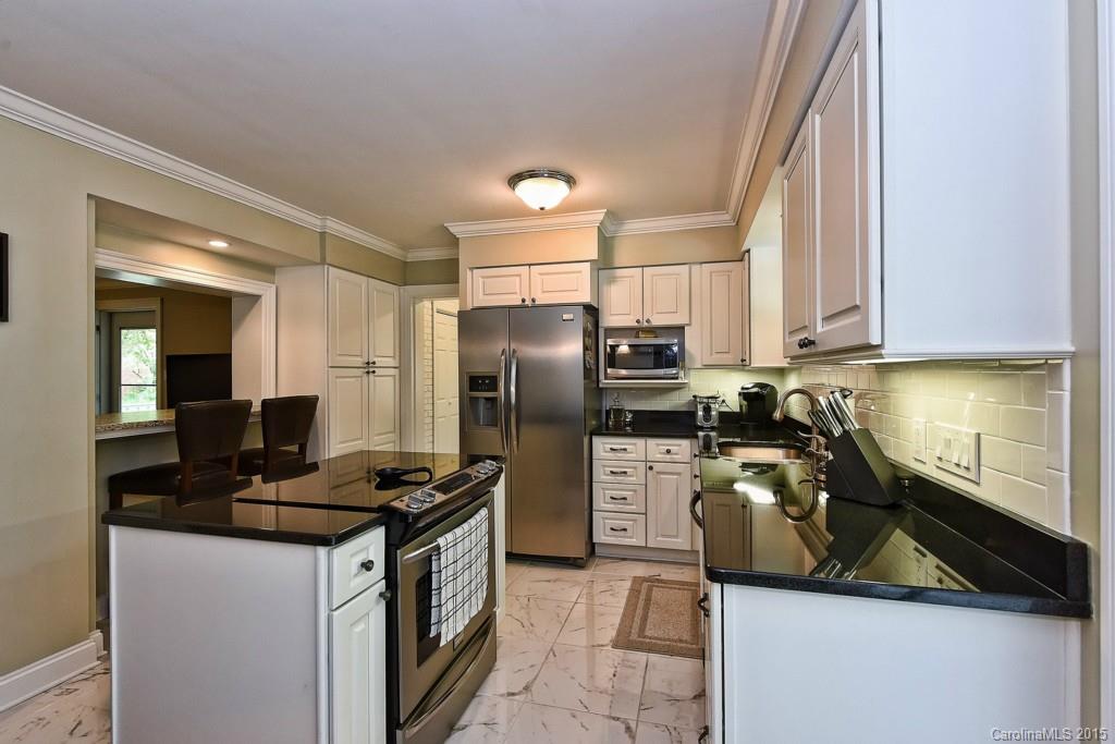 713 Lochridge Road, Unit 37 Charlotte, NC 28209 - Photo 7 of 24
