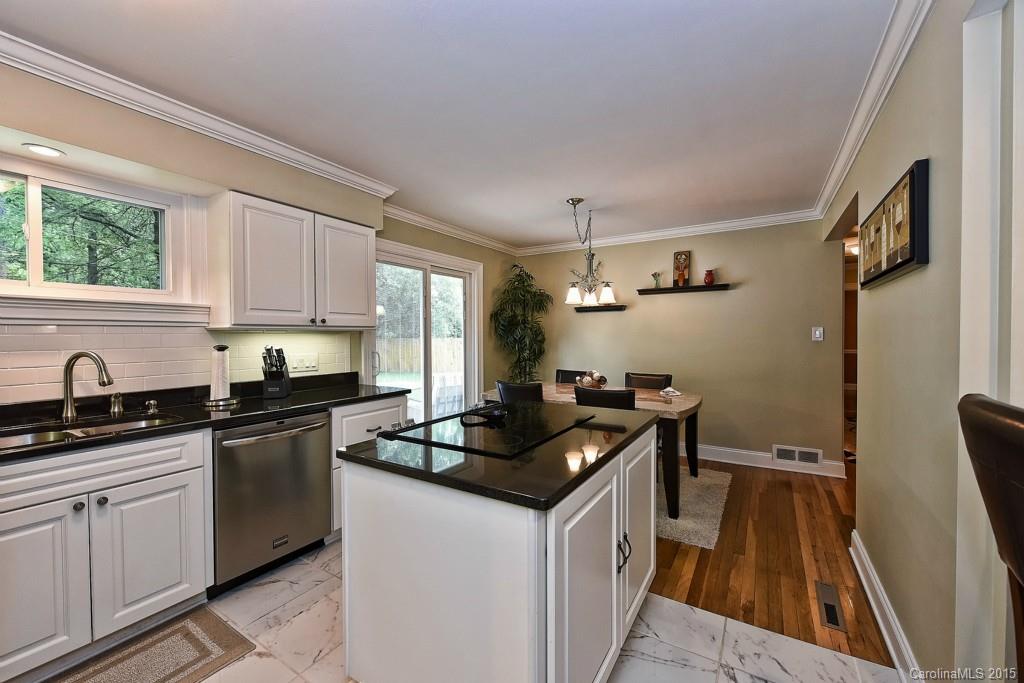 713 Lochridge Road, Unit 37 Charlotte, NC 28209 - Photo 8 of 24