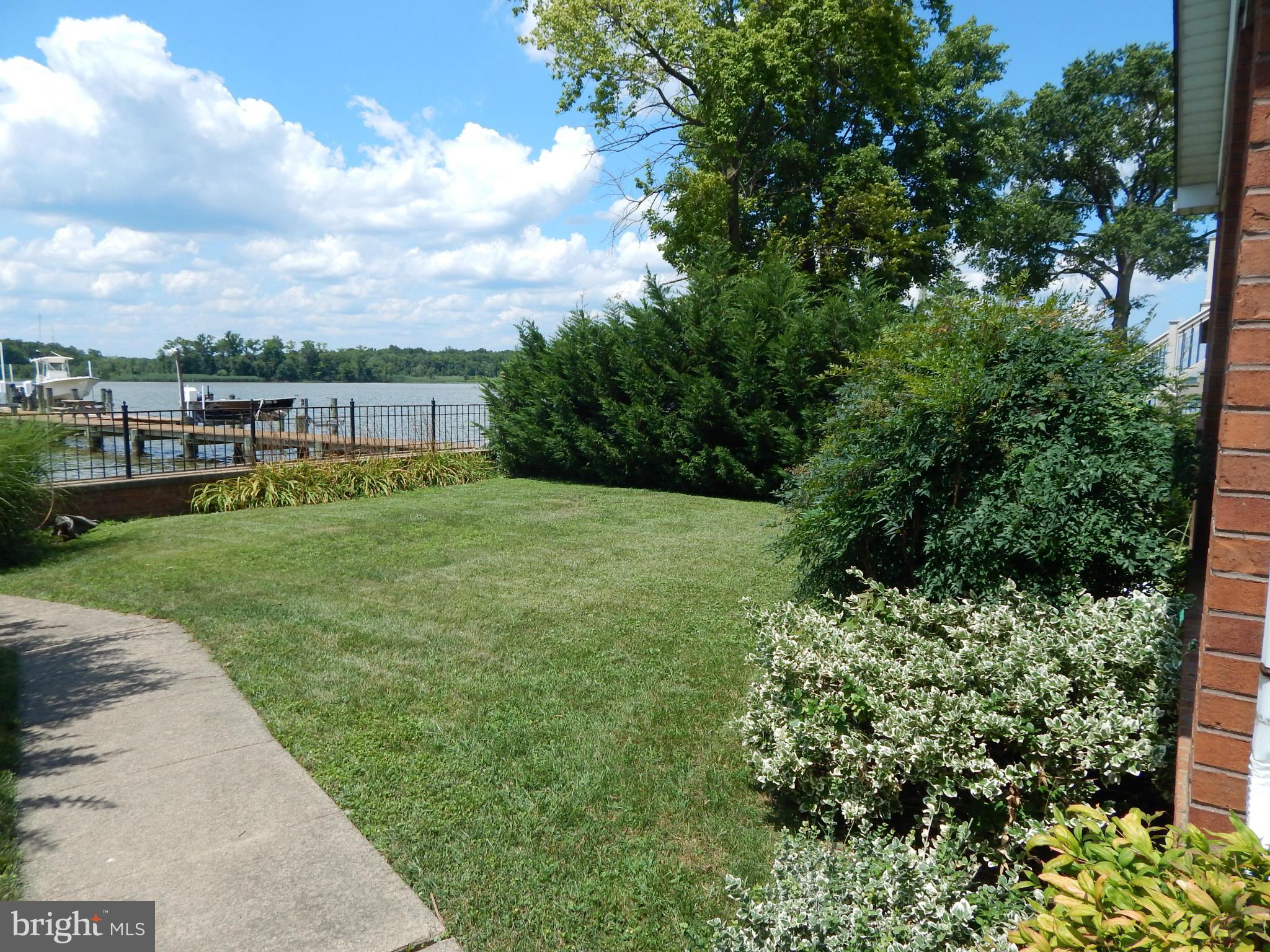 12936 Community Road Baltimore, MD 21220 - Photo 23 of 29 Exterior (Rear)