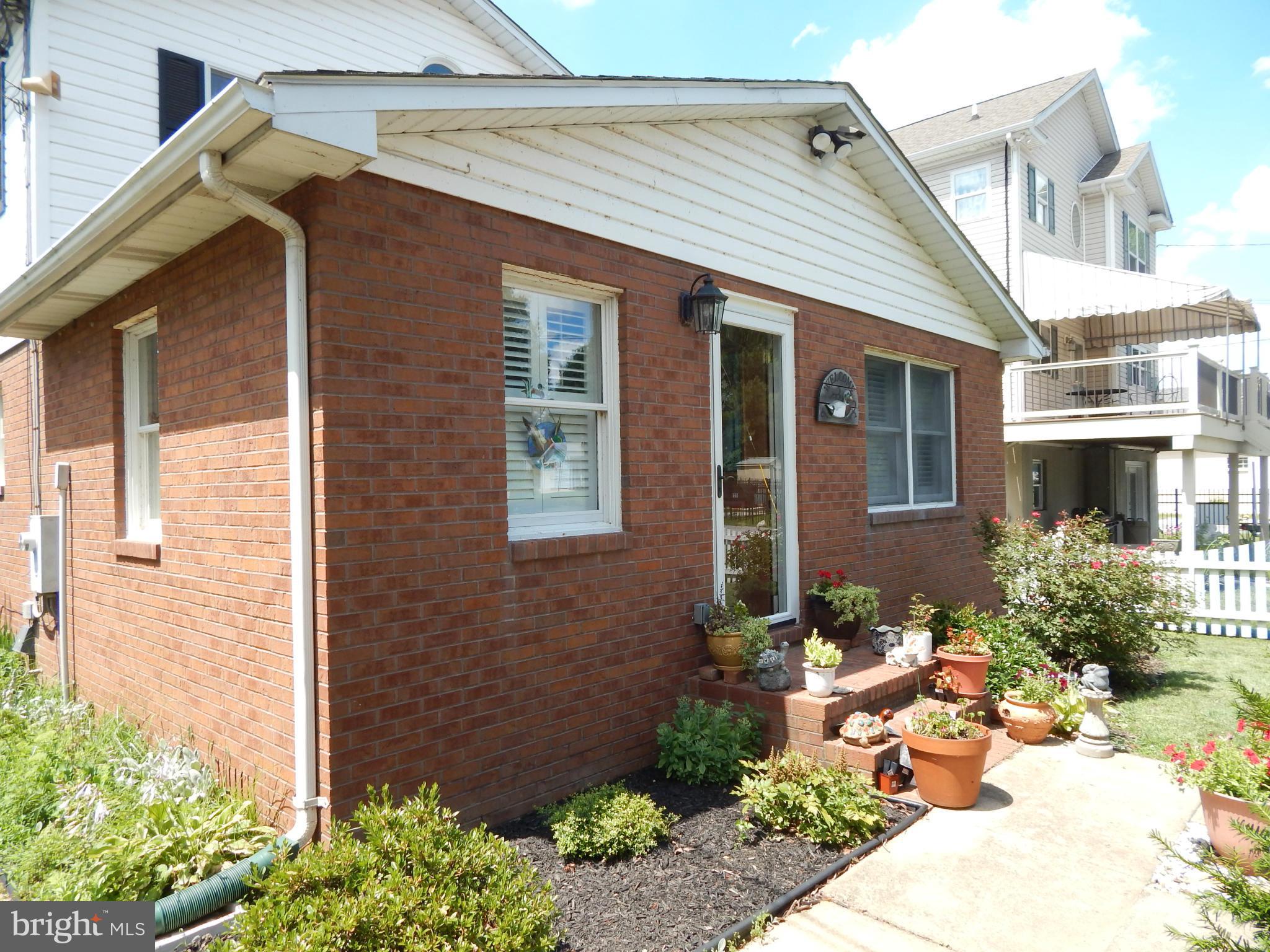 12936 Community Road Baltimore, MD 21220 - Photo 27 of 29 Exterior (Front)