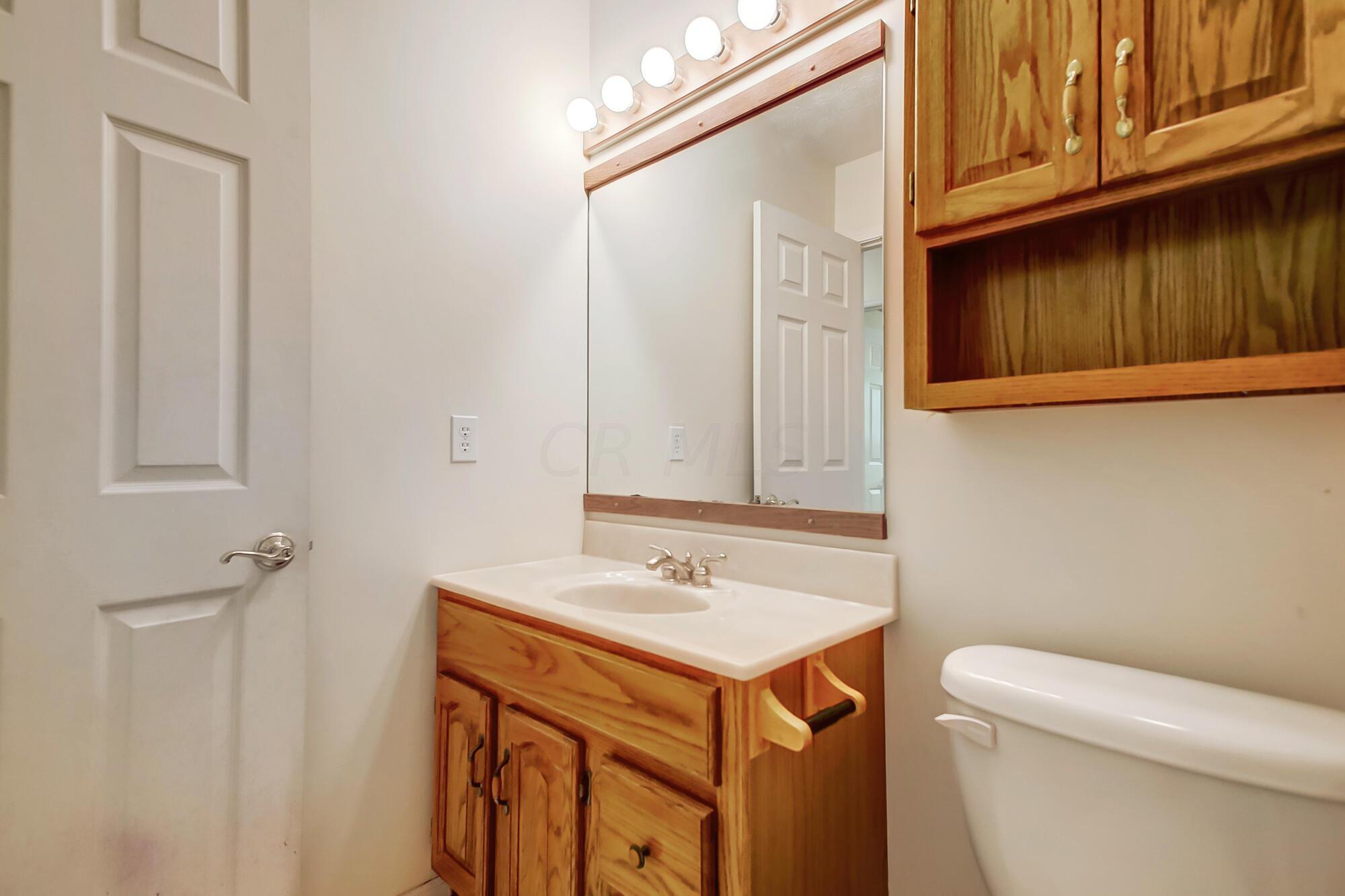 577 Rosehill Road Reynoldsburg, OH 43068 - Photo 37 of 51 037