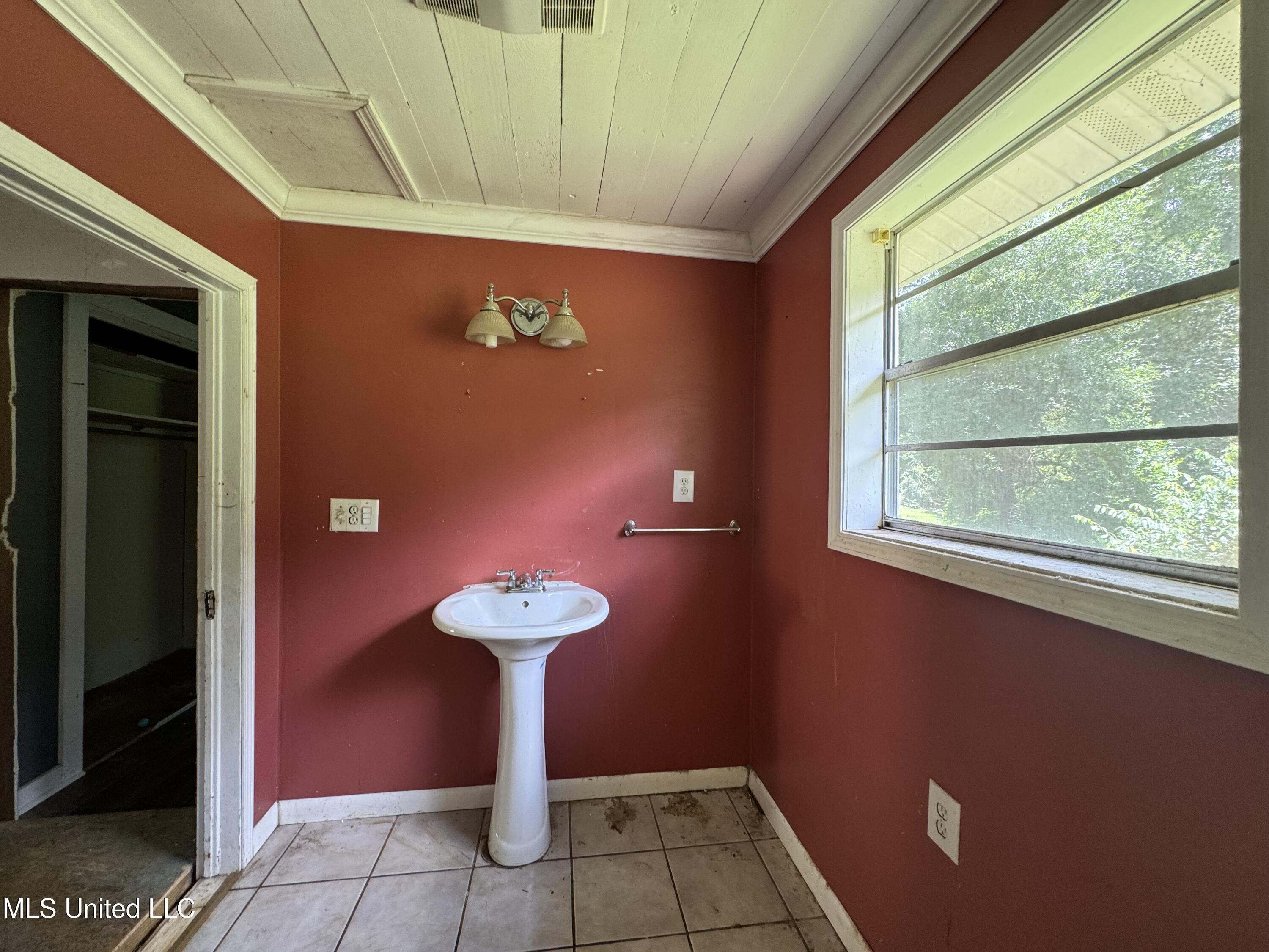 1050 Beech Street Wesson, MS 39191 - Photo 6 of 11 IMG_5420