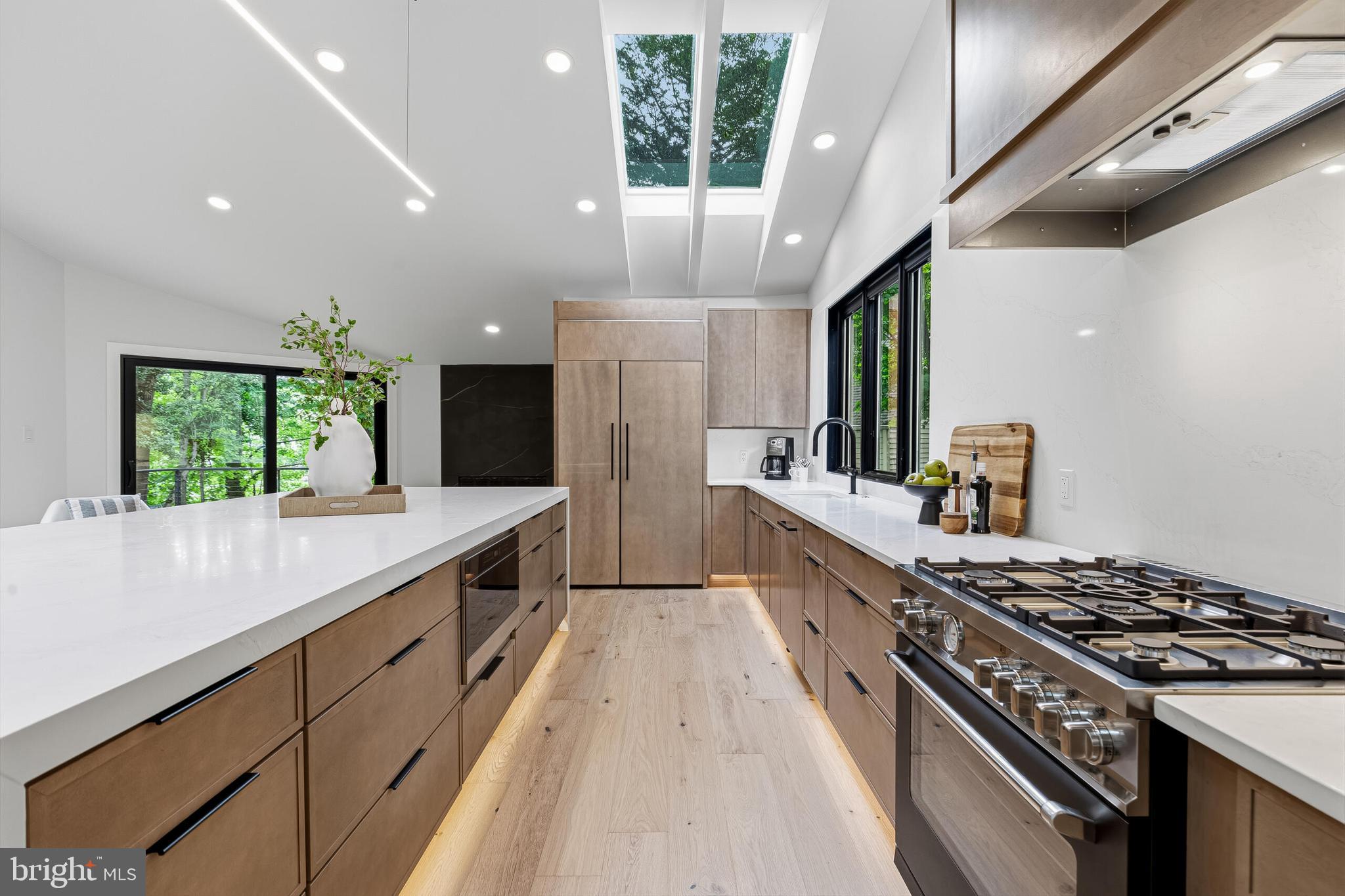 11582 Greenwich Point Road Reston, VA 20194 - Photo 13 of 63