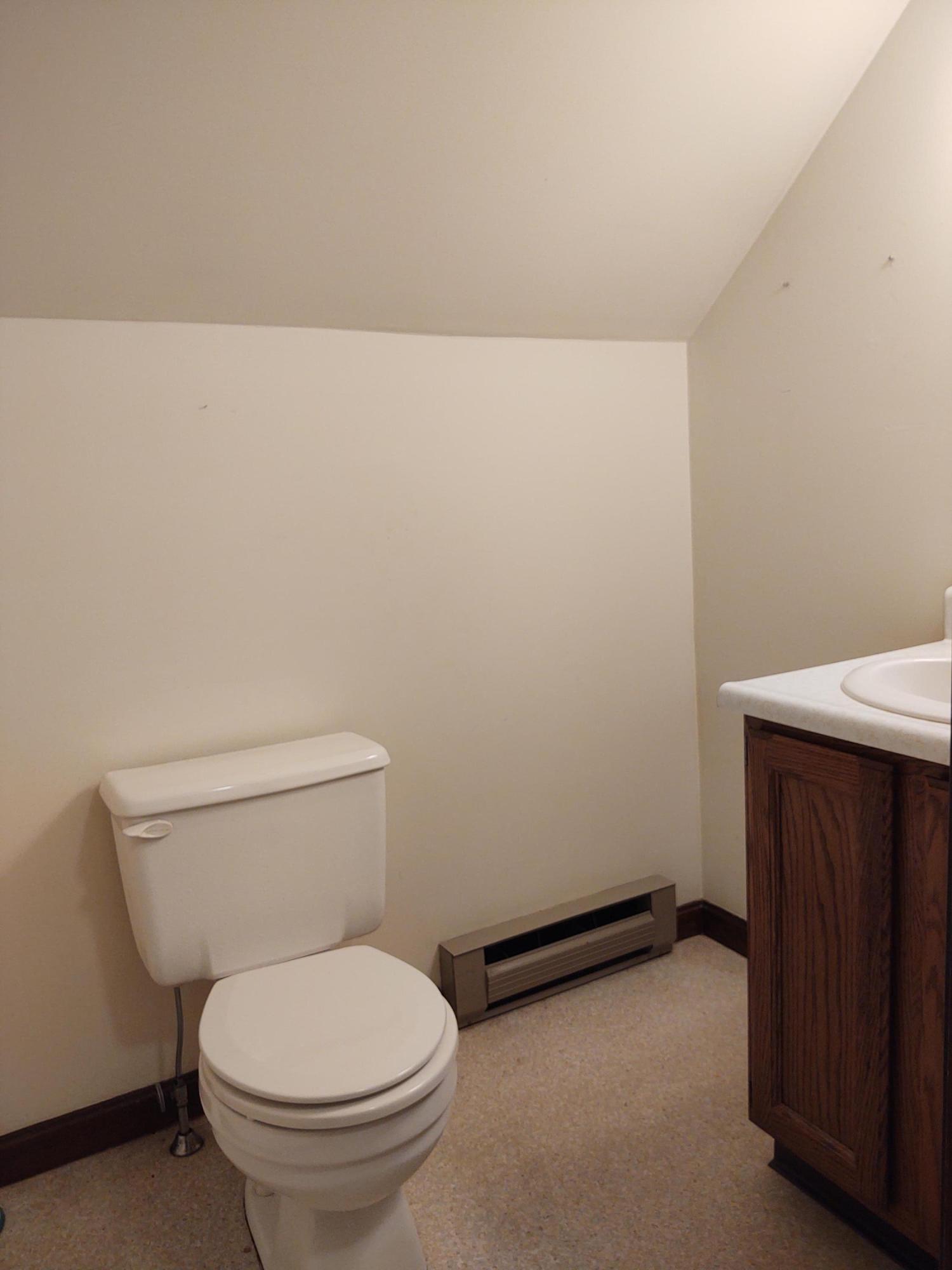 46 Cluf Bay Road, Unit 46 Brunswick, ME 04011 - Photo 28 of 36 Half bath