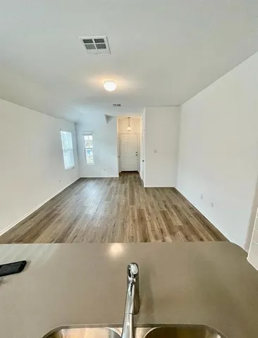 $1,550 | 420 Perfect World Loop, Jarrell, TX 76537