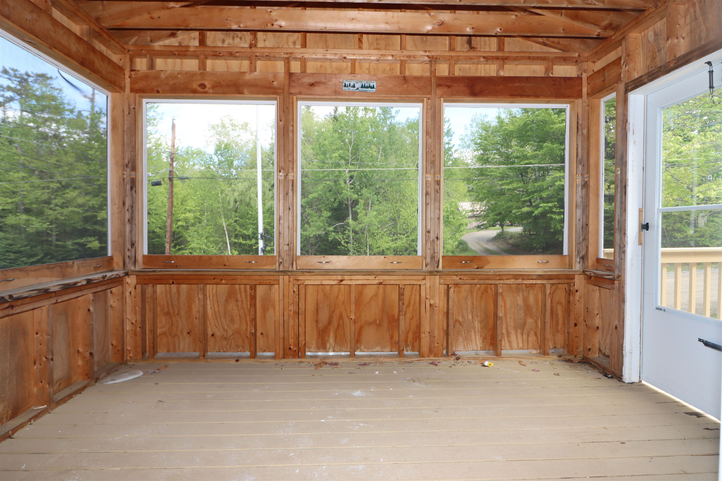 14-16 Spring Road Gorham, NH 03581 - Photo 6 of 39