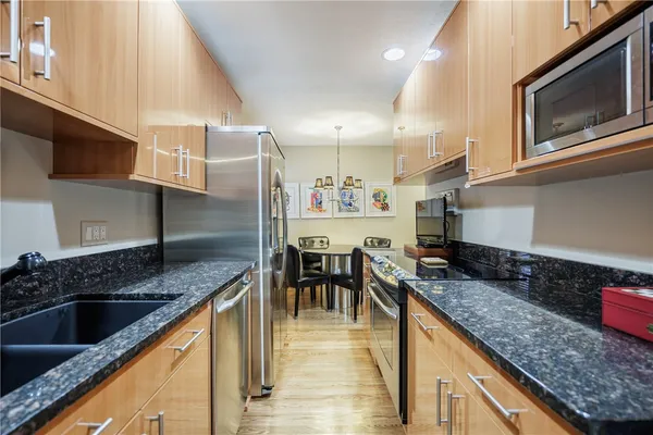 $475,000 | 1599 East Avenue, Rochester, NY 14610