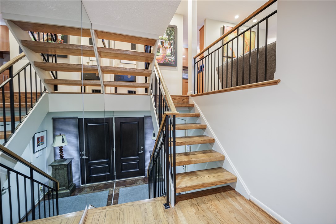 1599 East Avenue Rochester, NY 14610 - Photo 10 of 39