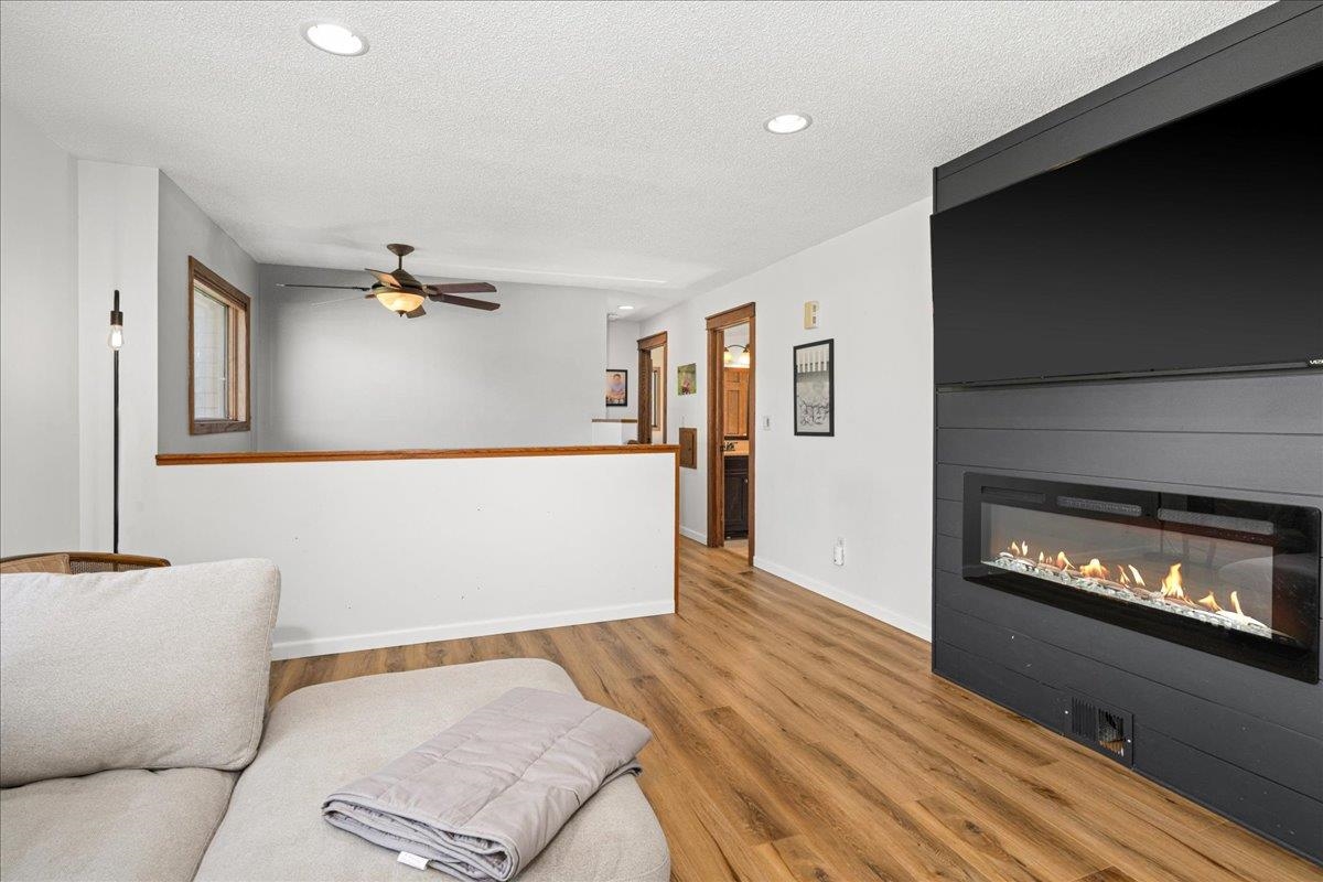 816 15th Avenue Two Harbors, MN 55616 - Photo 11 of 43