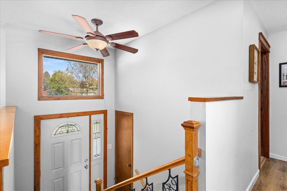 816 15th Avenue Two Harbors, MN 55616 - Photo 29 of 43