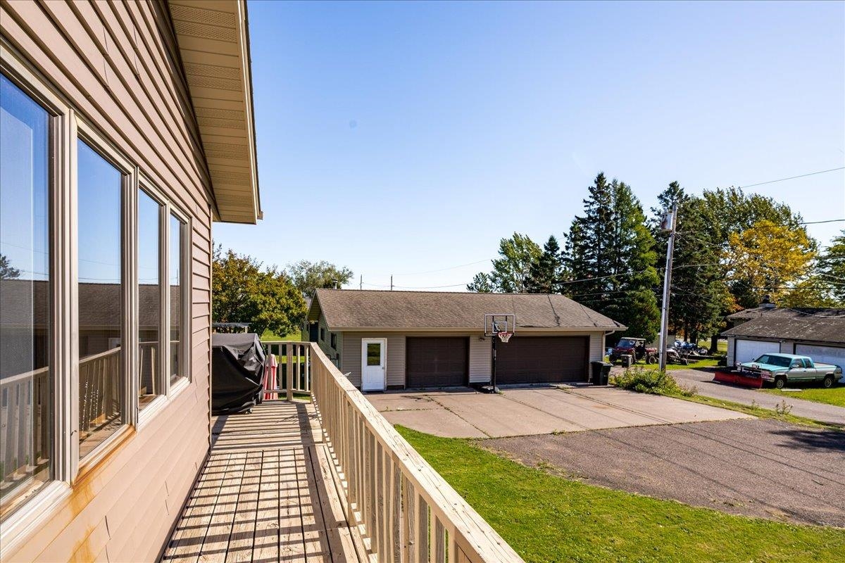 816 15th Avenue Two Harbors, MN 55616 - Photo 30 of 43