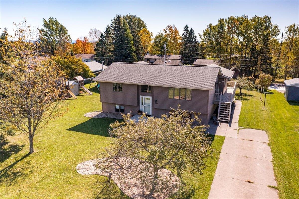 816 15th Avenue Two Harbors, MN 55616 - Photo 39 of 43