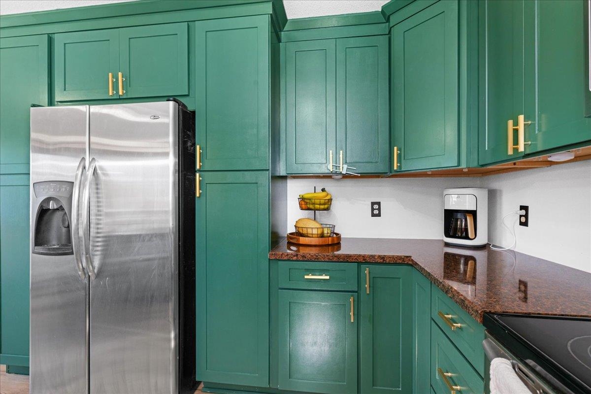 816 15th Avenue Two Harbors, MN 55616 - Photo 7 of 43