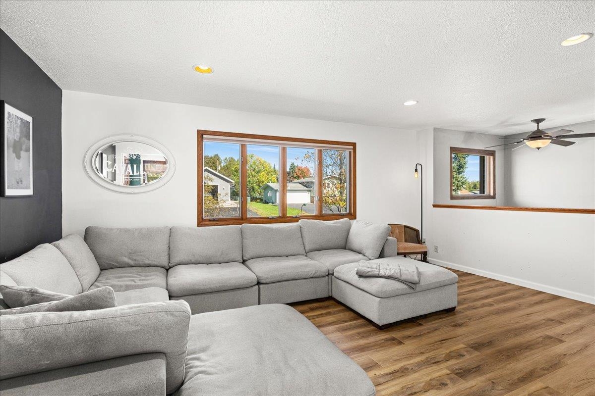 816 15th Avenue Two Harbors, MN 55616 - Photo 10 of 43