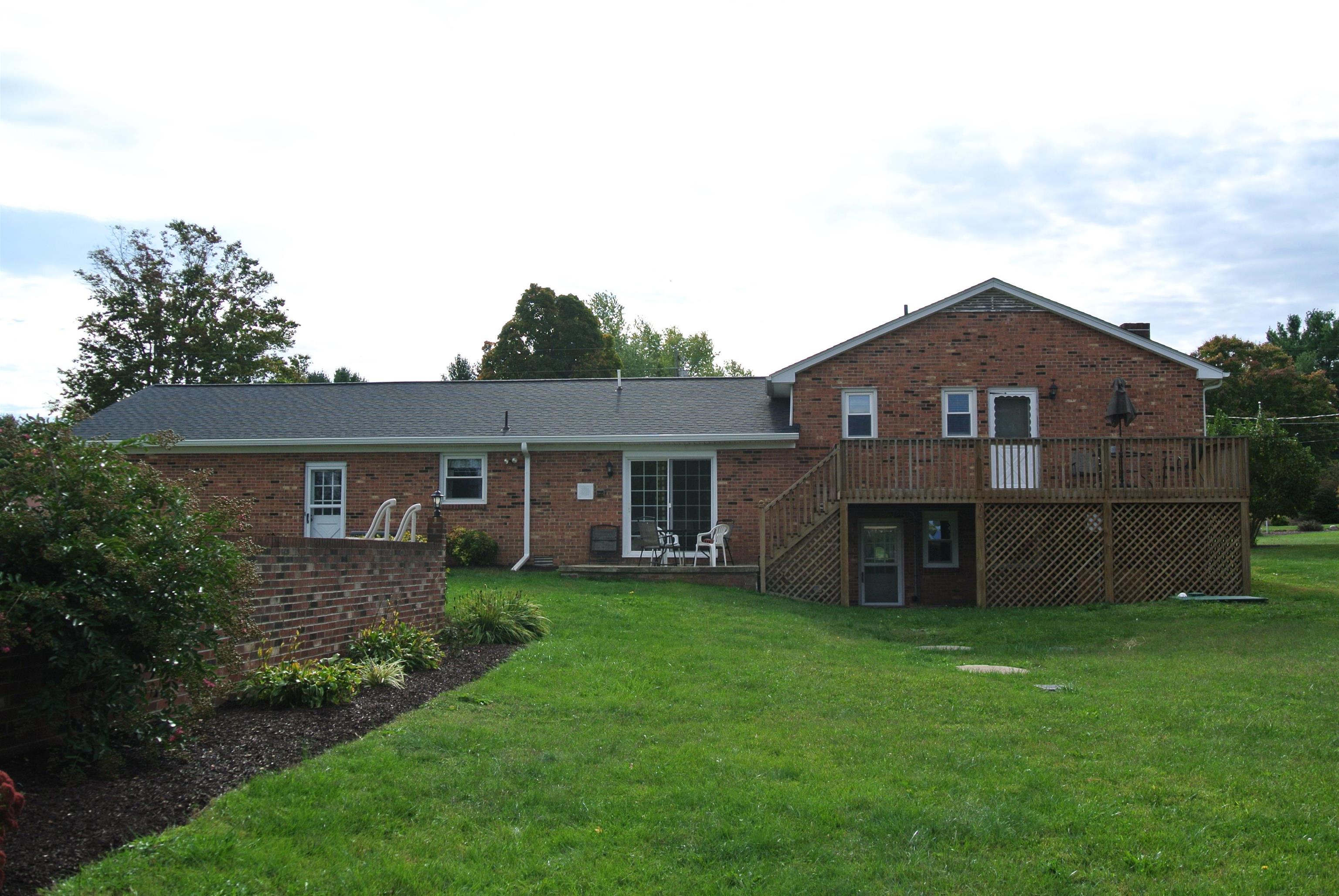 926 Cattle Scales Road Waynesboro, VA 22980 - Photo 4 of 75 Gallery Image 4