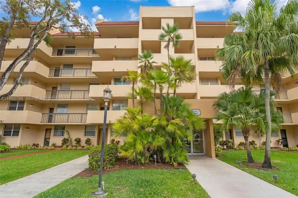 $125,000 | 3801 Environ Boulevard, Unit 116, Lauderhill, FL 33319