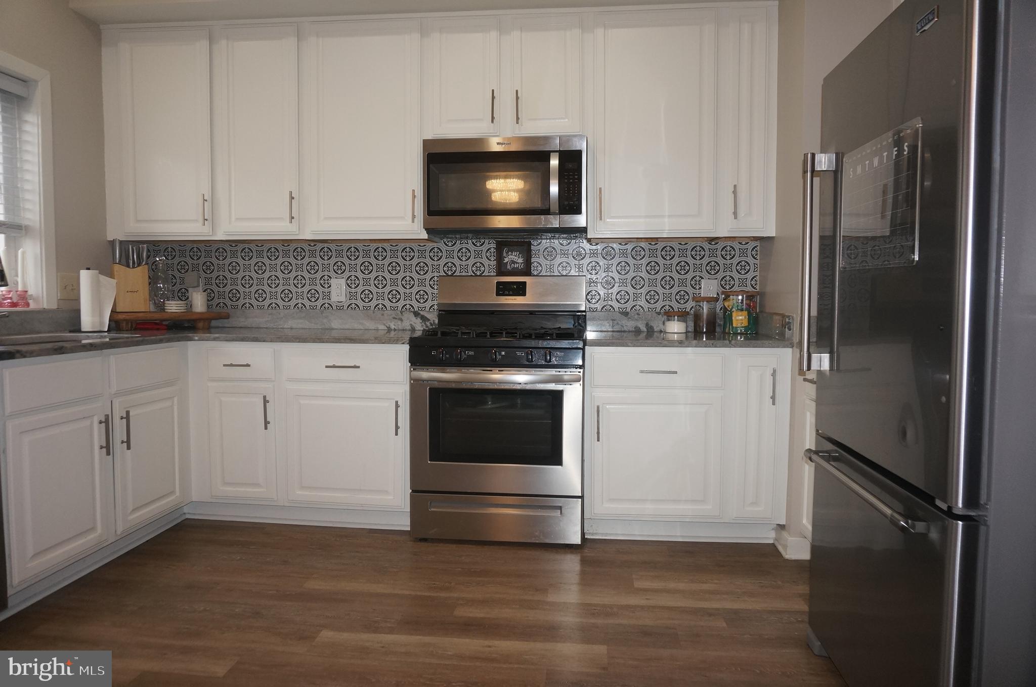 429 Locust Street Lancaster, PA 17602 - Photo 6 of 19