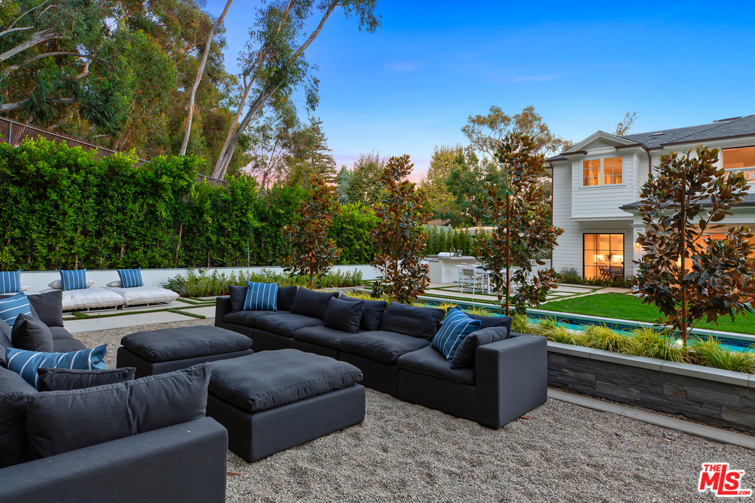 829 Greentree Road Pacific Palisades, CA 90402 - Photo 17 of 50