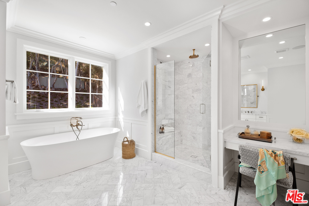 829 Greentree Road Pacific Palisades, CA 90402 - Photo 27 of 50