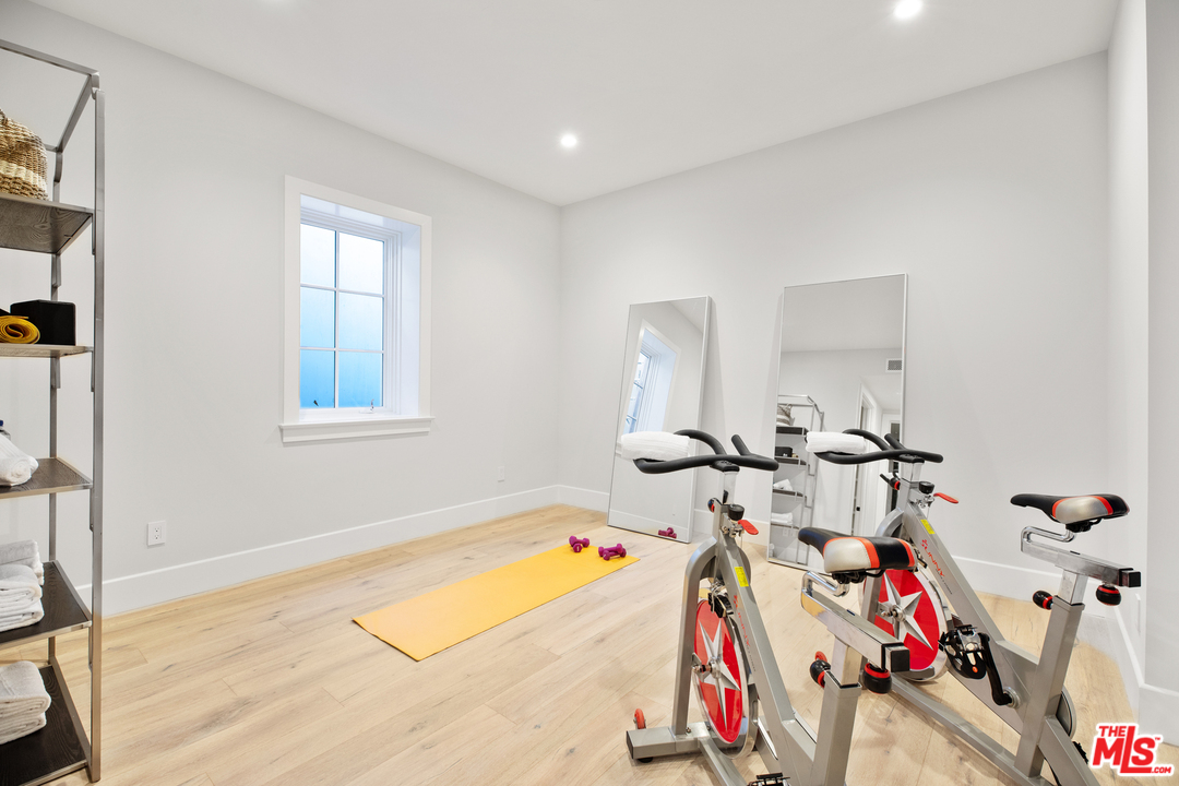 829 Greentree Road Pacific Palisades, CA 90402 - Photo 40 of 50