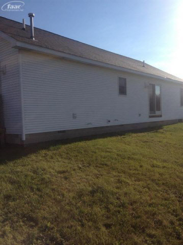 2071 Farrand Road Clio, MI 48420 - Photo 4 of 25 20174193-3.JPG