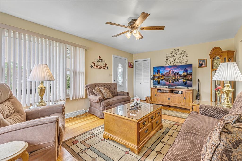 746 McLean Street Rochester, PA 15074 - Photo 7 of 31