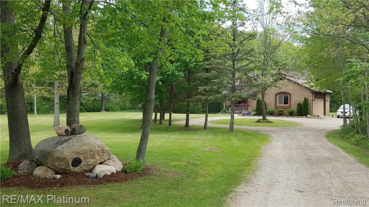2627 Chilson Road Howell, MI 48843 - Photo 18 of 23 18.jpg