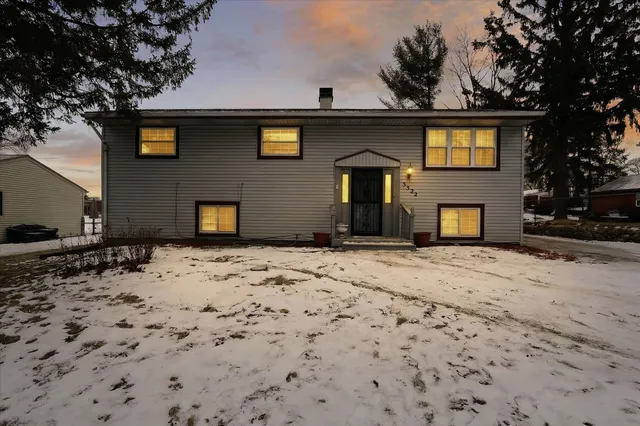 $210,000 | 3322 Nashold Drive, Rockford, IL 61109