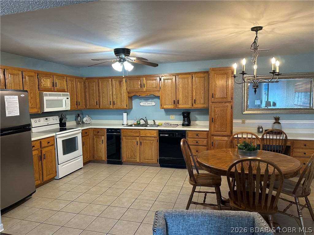803 Winn Road, Unit 7C Osage Beach, MO 65065 - Photo 4 of 22 Big Open Kitchen