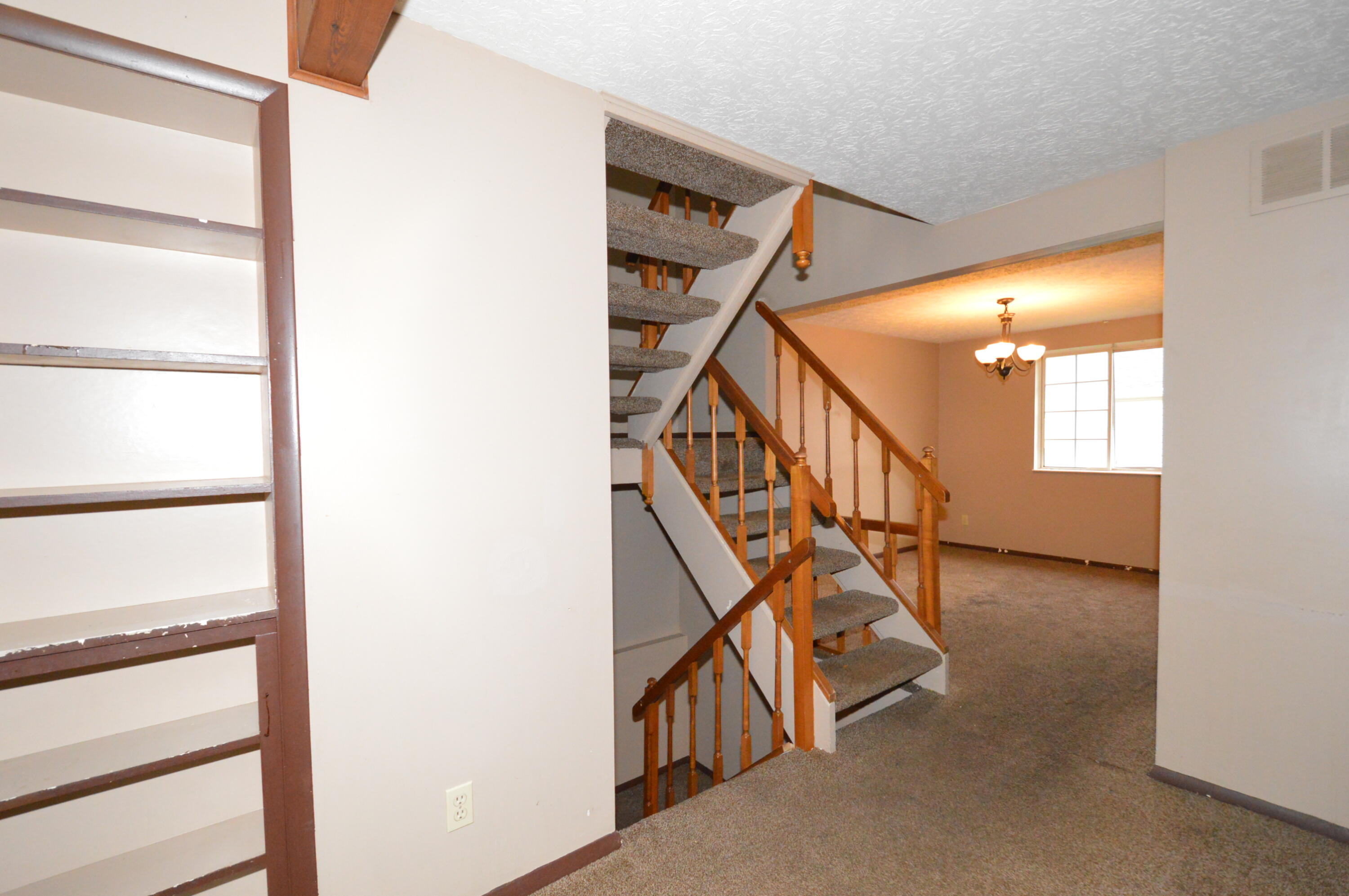 1308 Villa Road Springfield, OH 45503 - Photo 2 of 20